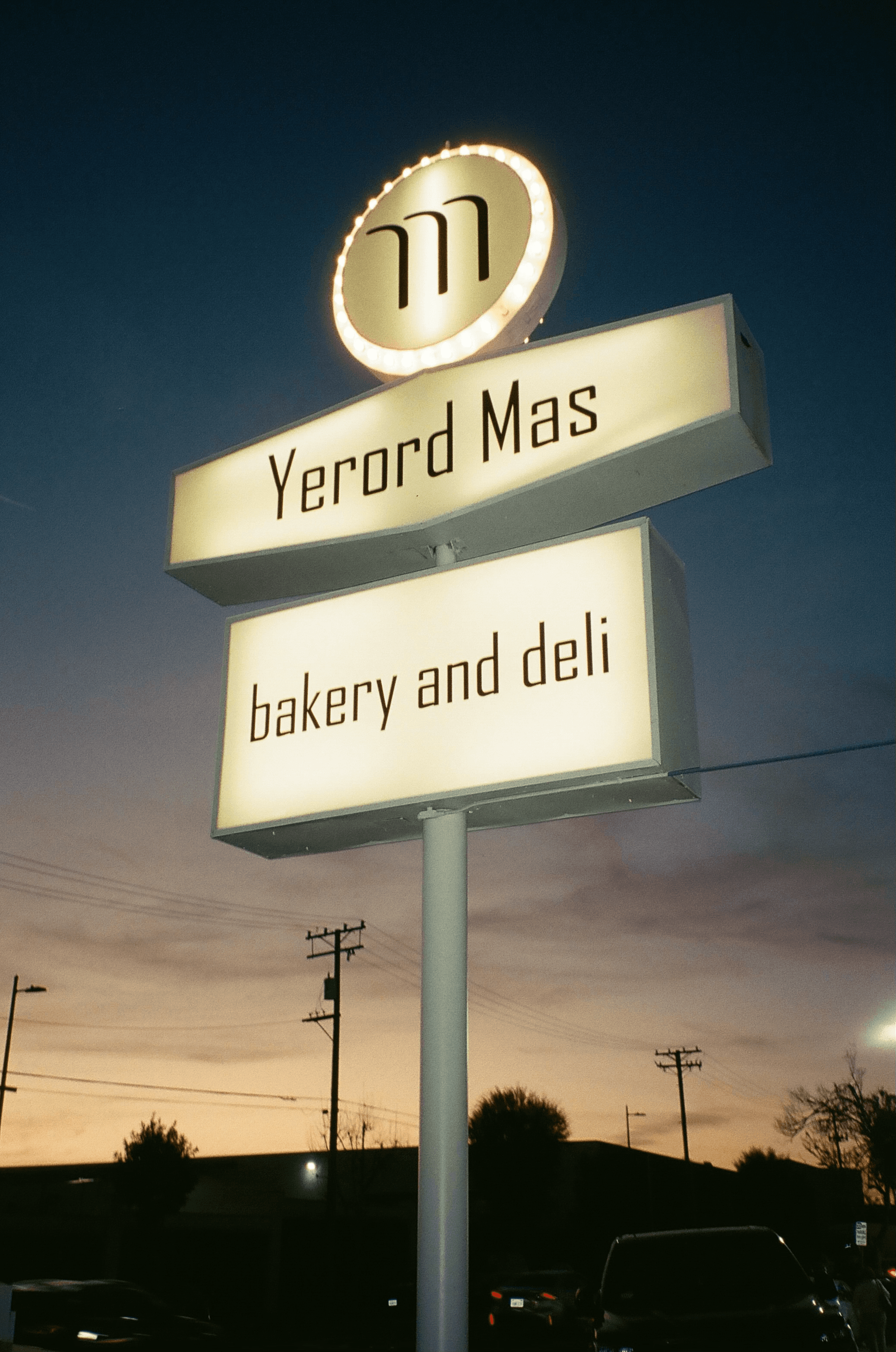 Yerord Mas Bakery & Deli
